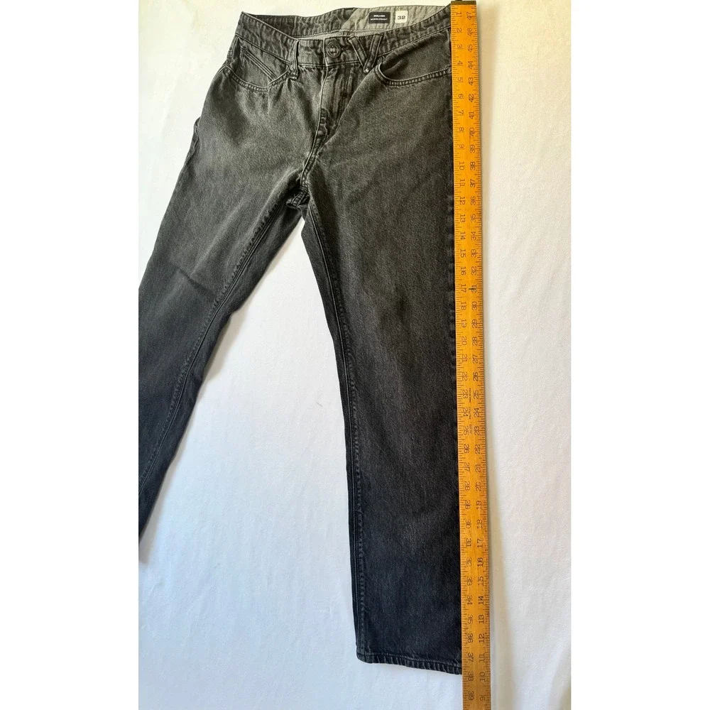 Volcom Solver Modern Straight Leg Jeans  Black Denim Mens 32 A19316R7